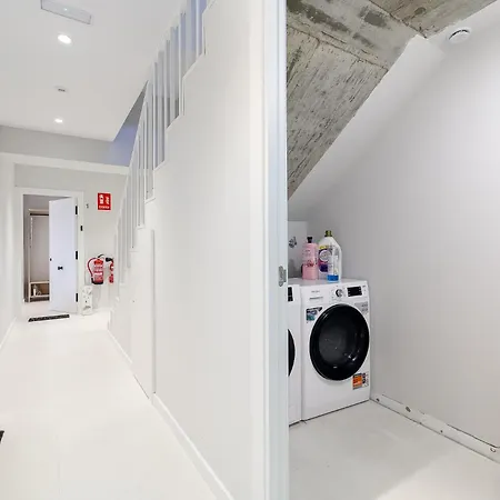 Elegante Y Luminoso En - Apto 6 By Vigo